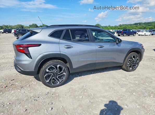 KL77LJEP6TC062939 2026 CHEVROLET TRAX Серый Задняя правая четверть
