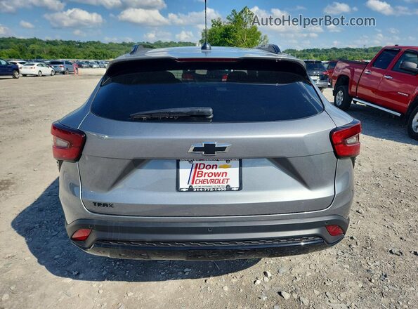 KL77LJEP6TC062939 2026 CHEVROLET TRAX Серый Вид сзади