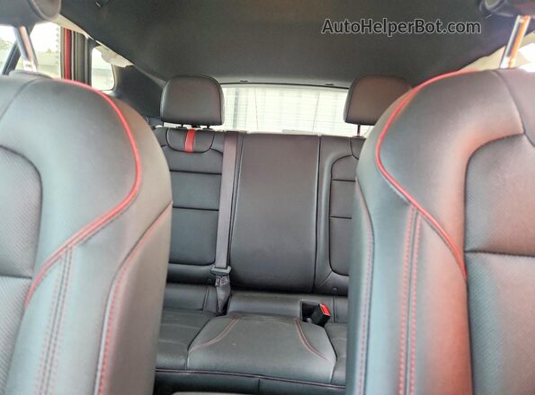 KL77LJEP7SC283979 2025 CHEVROLET TRAX Red Rear seats view