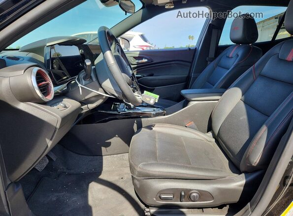 KL77LJEP7SC301087 2025 CHEVROLET TRAX Black Front interior view