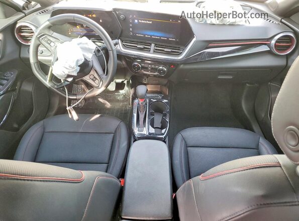 KL77LJEP7SC340231 2025 CHEVROLET TRAX White Vista del salpicadero