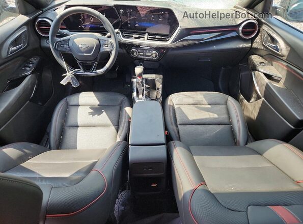 KL77LJEP9SC065123 2025 CHEVROLET TRAX Black Widok deski rozdzielczej