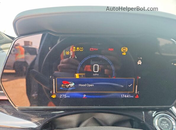 KL77LJEP9SC168302 2025 CHEVROLET TRAX Silver Instrument cluster view