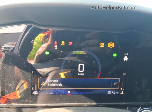 KL77LJEPXTC185465 2026 CHEVROLET TRAX Gray ხელსაწყოთა პანელის ხედი