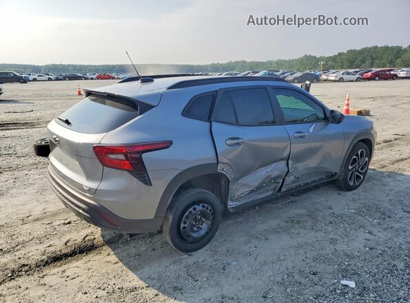 KL77LJEPXTC185465 2026 CHEVROLET TRAX Gray უკანა მარჯვენა