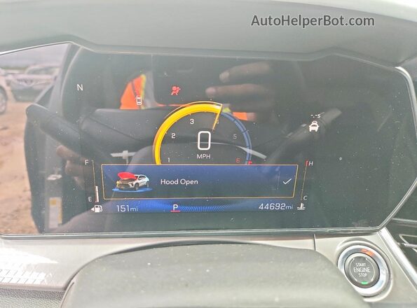 KL77LKE23RC069995 2024 CHEVROLET TRAX Silver ხელსაწყოთა პანელის ხედი