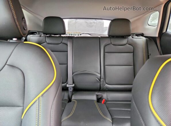 KL77LKE27RC173941 2024 CHEVROLET TRAX Green უკანა სავარძლების ხედი