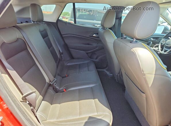 KL77LKE28RC041223 2024 CHEVROLET TRAX Orange Rear seats view