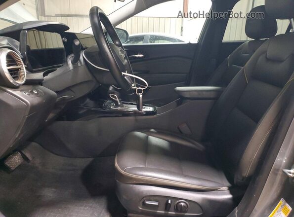 KL77LKE28RC066252 2024 CHEVROLET TRAX Gray Widok wnętrza z przodu