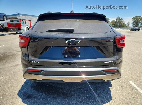 KL77LKE28RC138678 2024 CHEVROLET TRAX Black Vista trasera