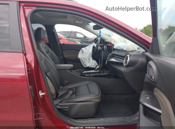 KL77LKE28RC169672 2024 CHEVROLET TRAX Red Front interior view