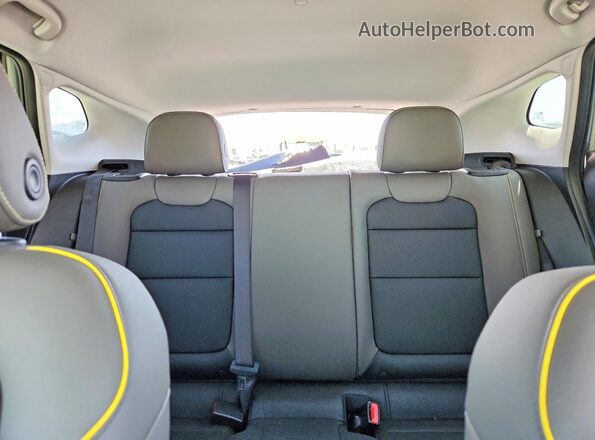 KL77LKEP0SC321803 2025 CHEVROLET TRAX Green Widok tylnych siedzeń