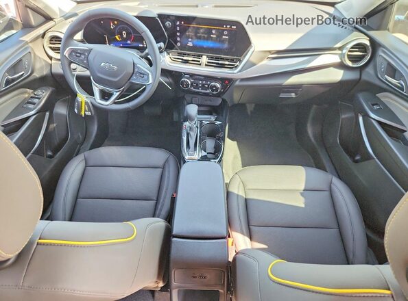 KL77LKEP0TC166056 2026 CHEVROLET TRAX Black Dashboard view