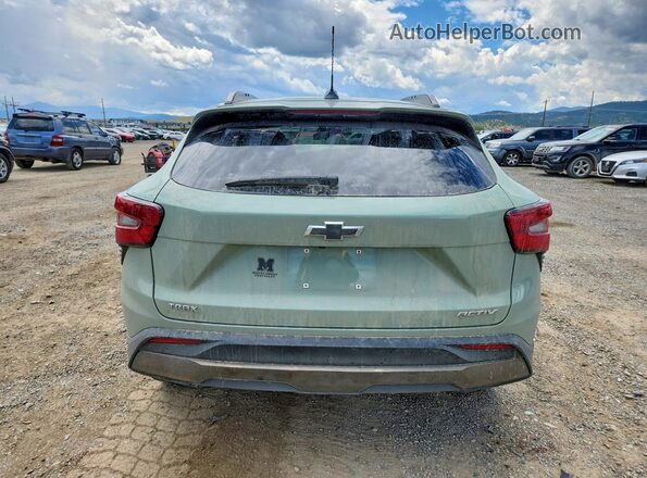 KL77LKEP1SC162953 2025 CHEVROLET TRAX Green Rear view