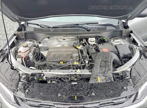 KL77LKEP2SC063493 2025 CHEVROLET TRAX Silver Vista del compartimento del motor