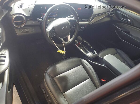 KL77LKEP2SC150293 2025 CHEVROLET TRAX Black წინა პანელის ხედი