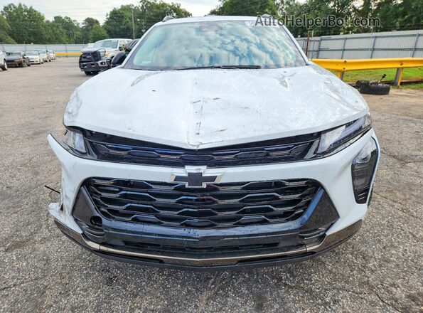 KL77LKEP2TC073314 2026 CHEVROLET TRAX White Դիմացի տեսք