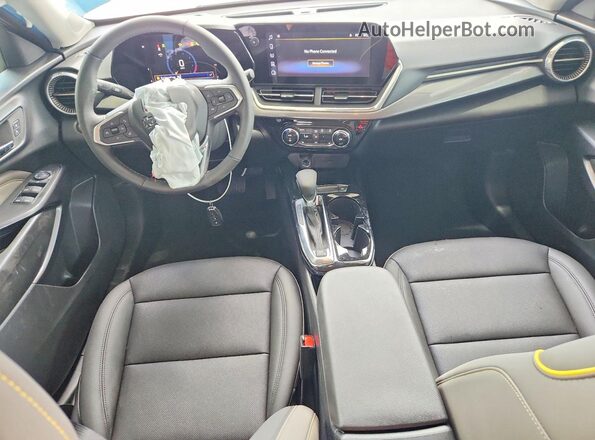 KL77LKEP2TC127355 2026 CHEVROLET TRAX Синий Вид панели приборов