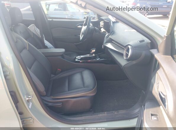 KL77LKEP3SC022256 2025 CHEVROLET TRAX Gray წინა სალონის ხედი
