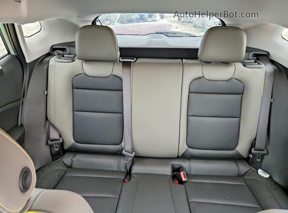 KL77LKEP3TC058272 2026 CHEVROLET TRAX Green Հետևի նստատեղերի տեսք