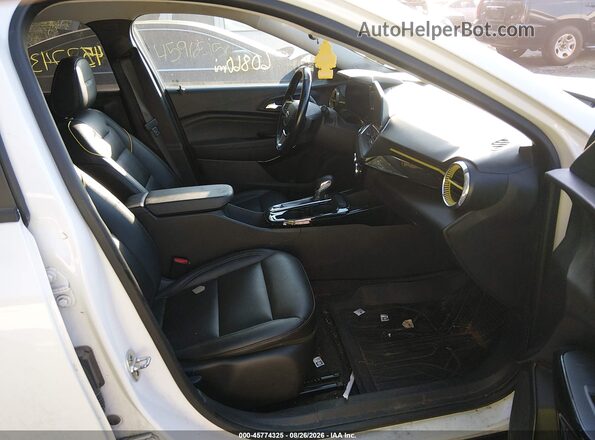 KL77LKEP4SC152465 2025 CHEVROLET TRAX White Вид салону спереду