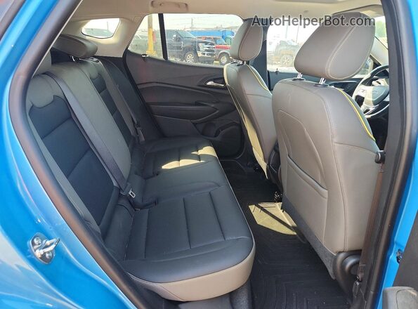 KL77LKEP4TC002342 2026 CHEVROLET TRAX Blue Вид задньої частини салону