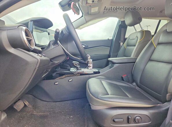 KL77LKEP5SC151728 2025 CHEVROLET TRAX Black Front interior view