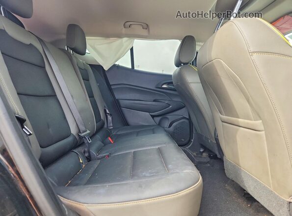 KL77LKEP5SC151728 2025 CHEVROLET TRAX Black Rear interior view
