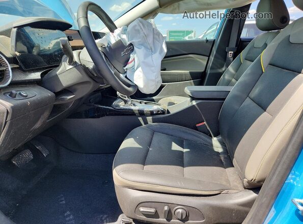 KL77LKEP5TC070715 2026 CHEVROLET TRAX Blue Вид салону спереду