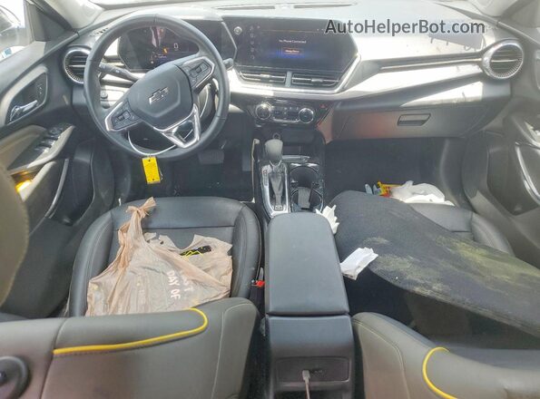 KL77LKEP7SC035804 2025 CHEVROLET TRAX White Вид панелі приладів