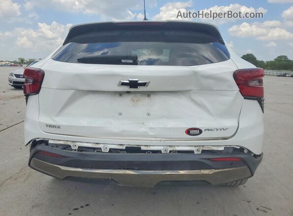KL77LKEP7SC035804 2025 CHEVROLET TRAX White Вид ззаду