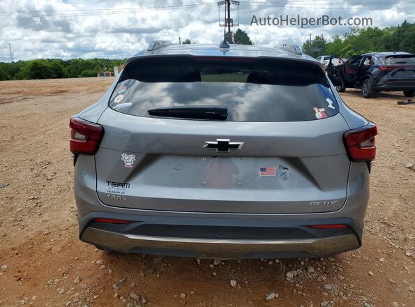 KL77LKEP7TC015389 2026 CHEVROLET TRAX Silver Vista trasera