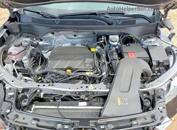 KL77LKEP7TC015389 2026 CHEVROLET TRAX Silver Vista del compartimento del motor