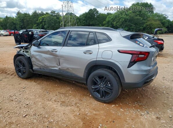 KL77LKEP7TC015389 2026 CHEVROLET TRAX Silver Trasero izquierdo