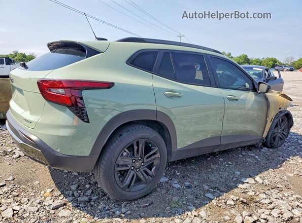 KL77LKEP9SC186918 2025 CHEVROLET TRAX Green Trasero derecho