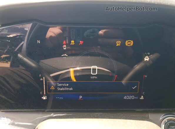KL77LKEP9TC029519 2026 CHEVROLET TRAX Silver Instrument cluster view