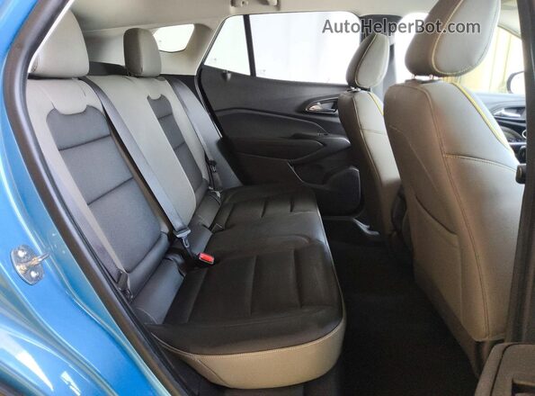 KL77LKEPXSC154530 2025 CHEVROLET TRAX Синий Вид задней части салона