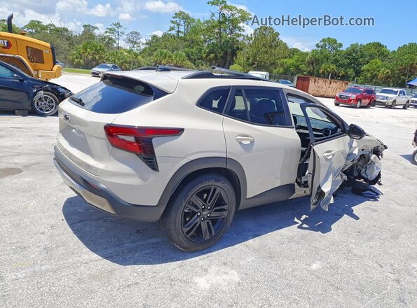 KL77LKEPXTC045731 2026 CHEVROLET TRAX Желто-коричневый Задняя правая четверть