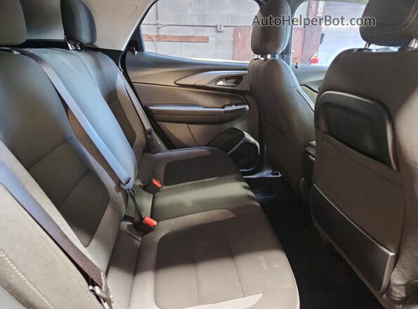 KL79MMS20MB046310 2021 CHEVROLET TRAILBLAZER Black Rear interior view