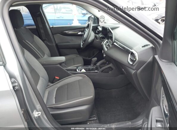 KL79MMS21RB088699 2024 CHEVROLET TRAILBLAZER Серебряный Вид салона спереди
