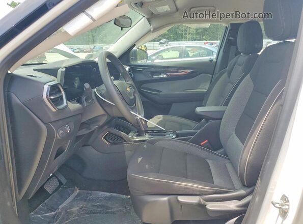 KL79MMS23RB149647 2024 CHEVROLET TRAILBLAZER White Սալոնի դիմացի տեսք