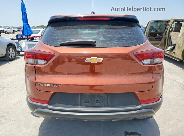 KL79MMS24MB068245 2021 CHEVROLET TRAILBLAZER Brown უკანა ხედი