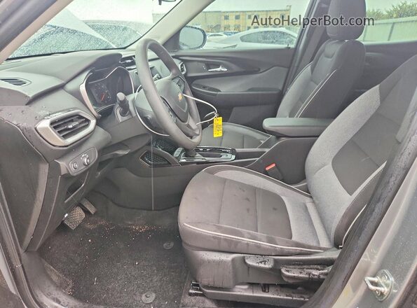 KL79MMS25PB178144 2023 CHEVROLET TRAILBLAZER Gray წინა სალონის ხედი