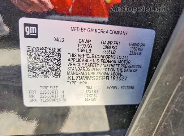 KL79MMS25PB181027 2023 CHEVROLET TRAILBLAZER Black VIN კოდის სტიკერის ხედი