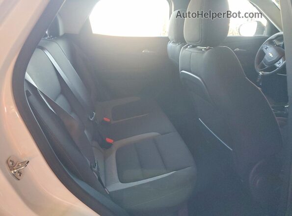 KL79MMSL2TB110404 2026 CHEVROLET TRAILBLAZER Белый Вид задних сидений