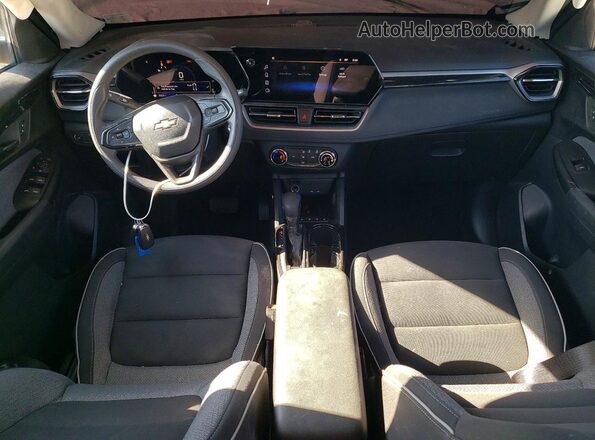 KL79MMSL7RB113761 2024 CHEVROLET TRAILBLAZER White Vista del salpicadero