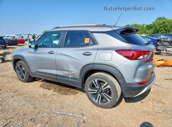 KL79MPS21PB212761 2023 CHEVROLET TRAILBLAZER Silver Trasero izquierdo