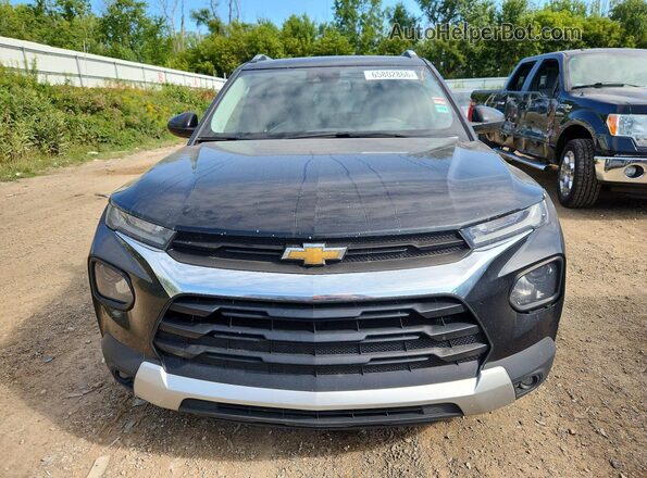 KL79MPS22NB006667 2022 CHEVROLET TRAILBLAZER Черный Вид спереди