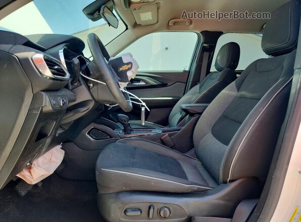 KL79MPS25PB101761 2023 CHEVROLET TRAILBLAZER White Vista interior delantera