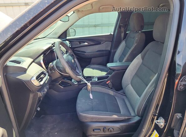 KL79MPS26PB053221 2023 CHEVROLET TRAILBLAZER Черный Вид салона спереди